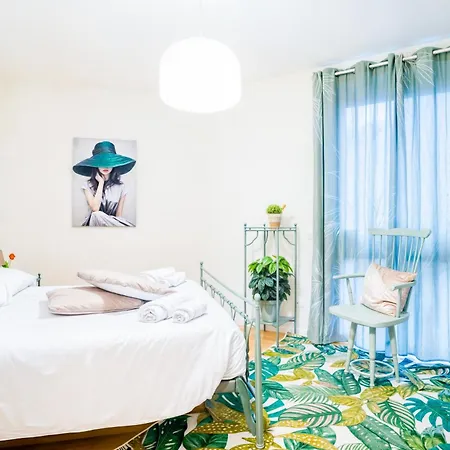 Iseo Lake 3-Bedroom Just 40 Meters From The Lake And 12 Meters From Piazza Garibaldi
