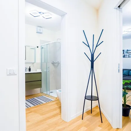 Apartment - - Free Wi-fi
